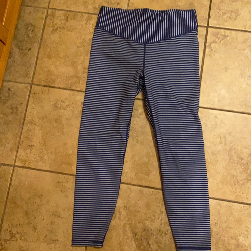 GapFit cropped leggings size medium